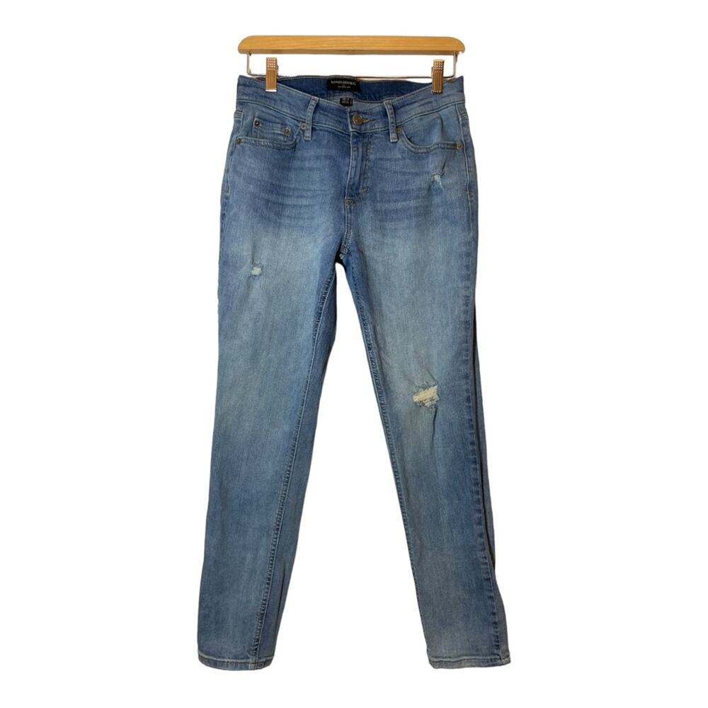 Banana Republic Girlfriend Jeans 26 2 Distressed Ripped Knee Light Wash